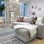 Cozy And Centric By Cisan Apartmán