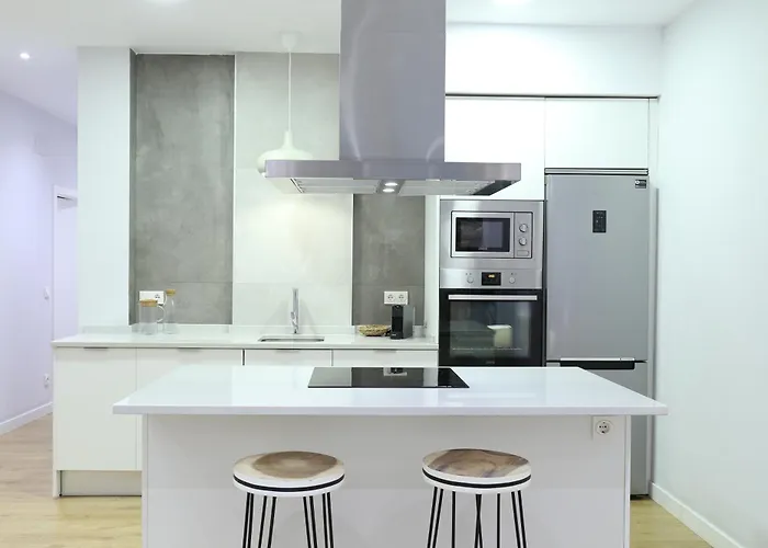 Cozy And Centric By Cisan Apartment *